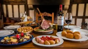 Spanish dining table with tapas and Rioja wine, highlighting Rioja Wines in Spanish Dining.